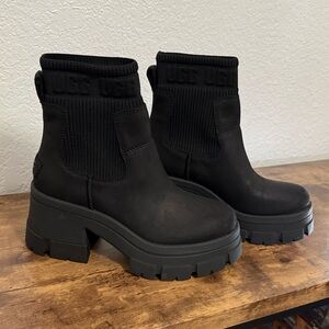UGG Black Chunky Sole Ankle Boots, Size 8, New without tags